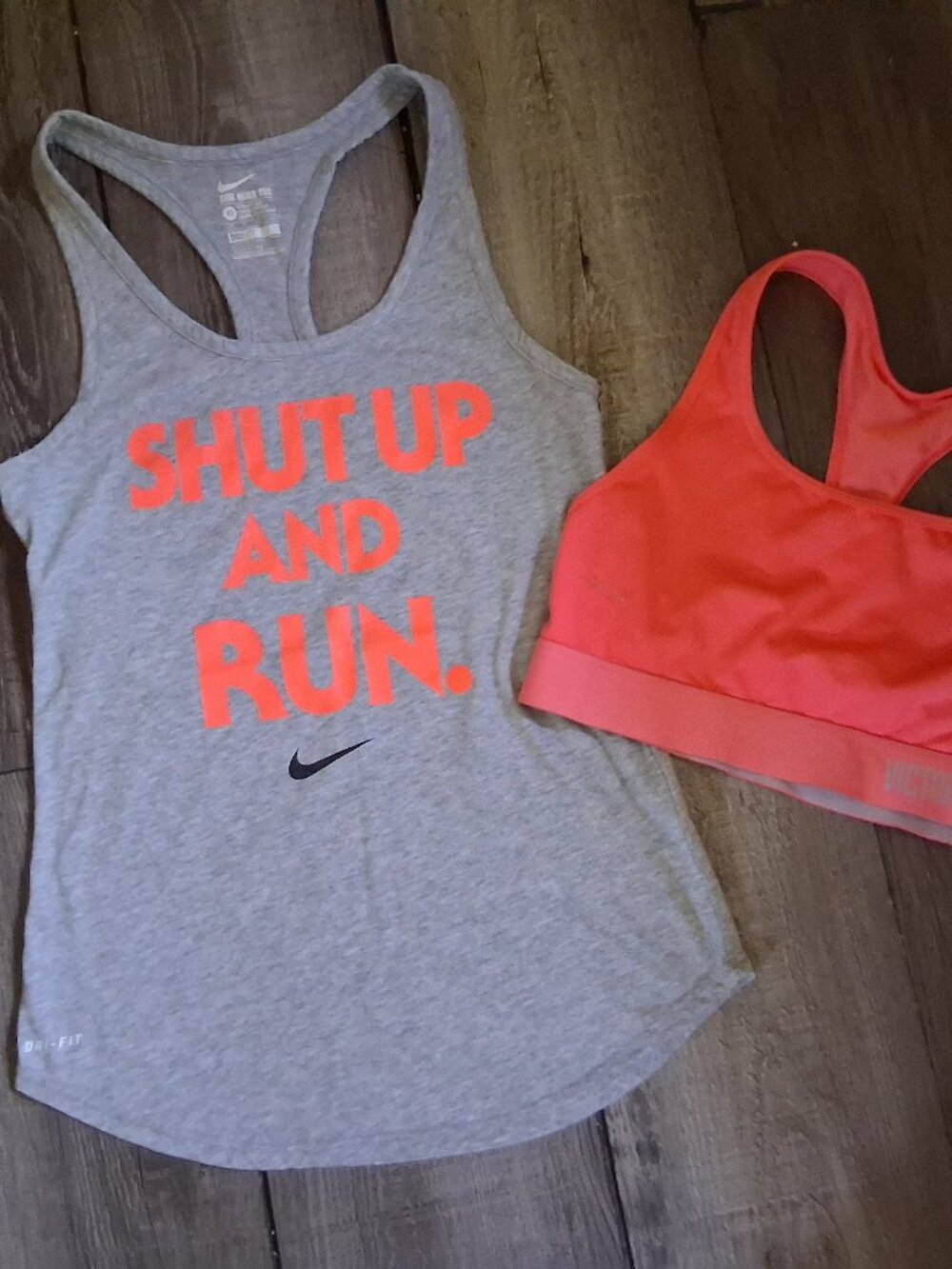 nike shut up and run tank tee xs Victoria secret bra small